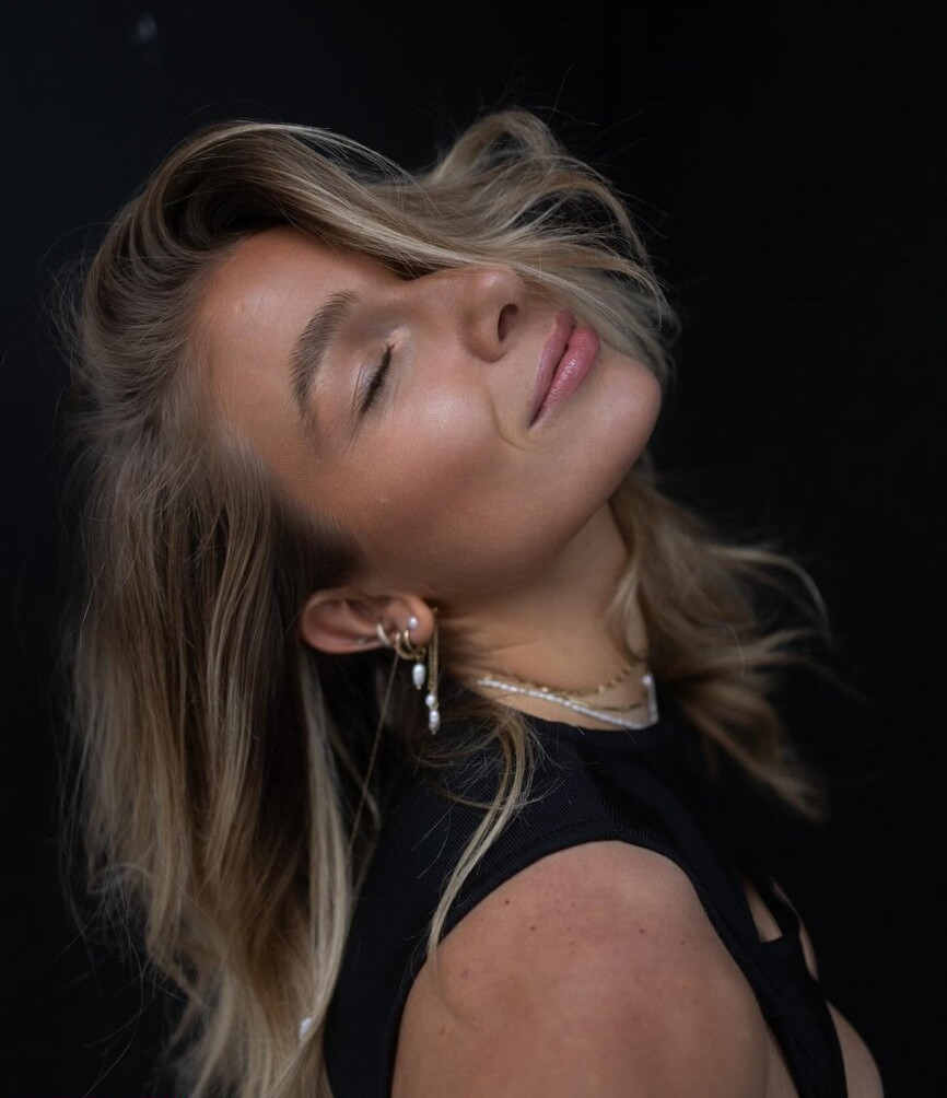 lola-weippert gallery photo #583