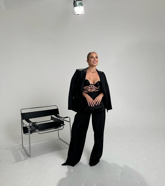 lola-weippert gallery photo #743