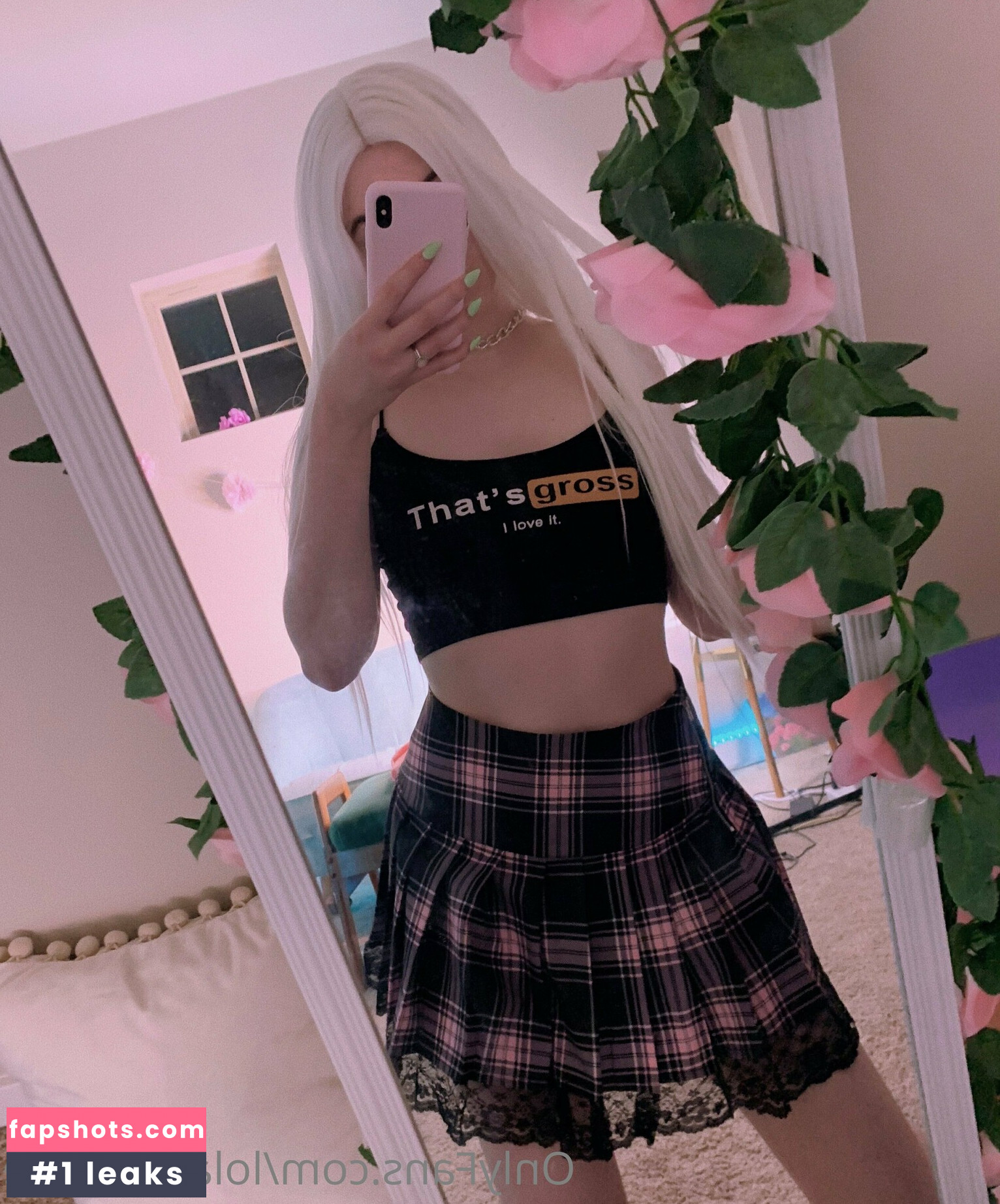 lolafawnfree gallery photo #10