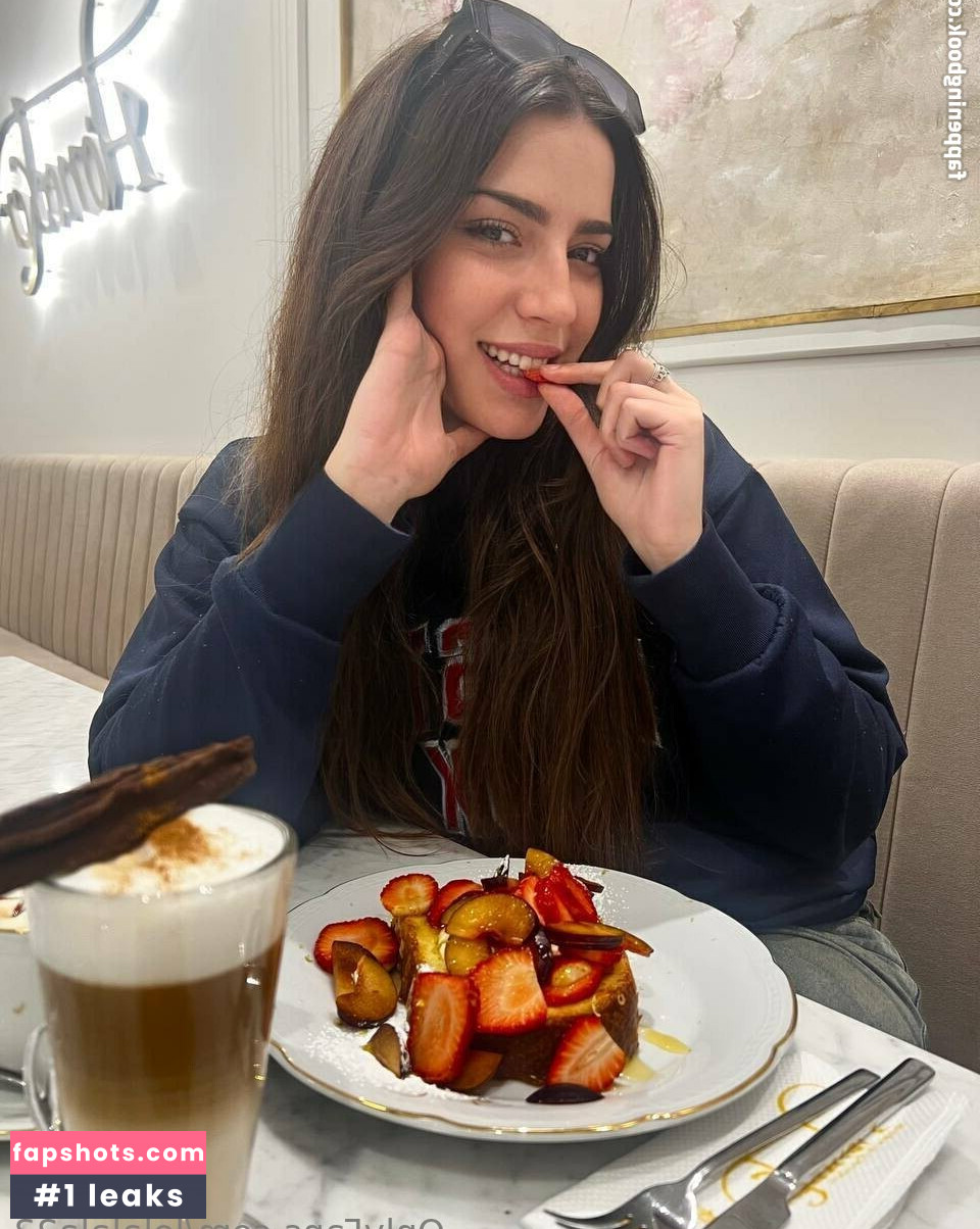 lolalala23 gallery photo #2