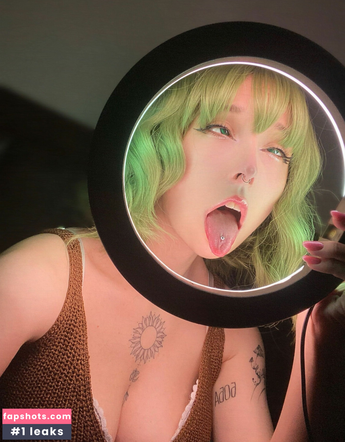 Loli Molly gallery photo #122