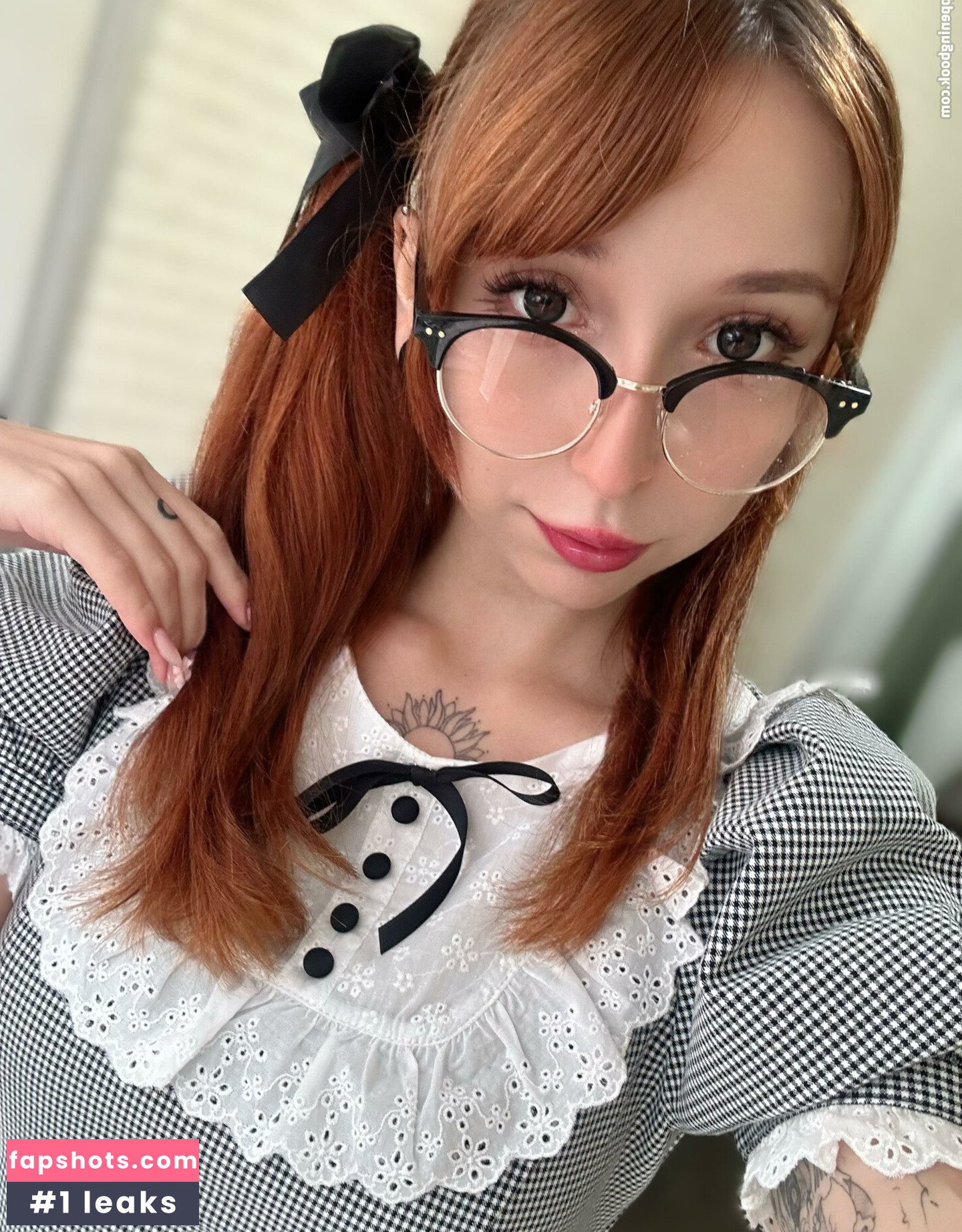 Loli Molly gallery photo #23