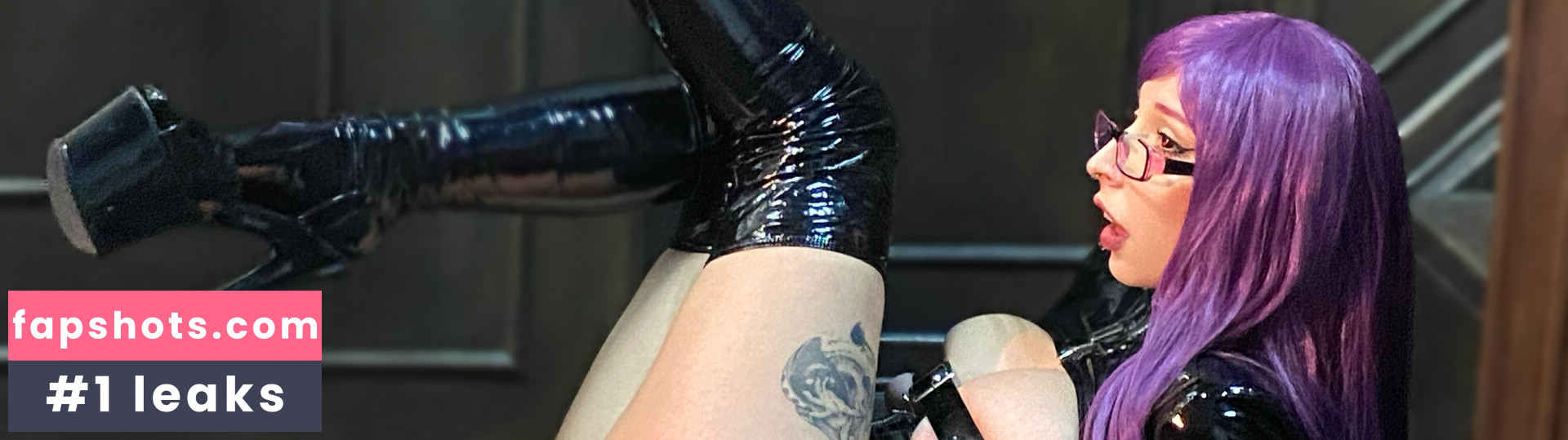 Loli Molly gallery photo #32