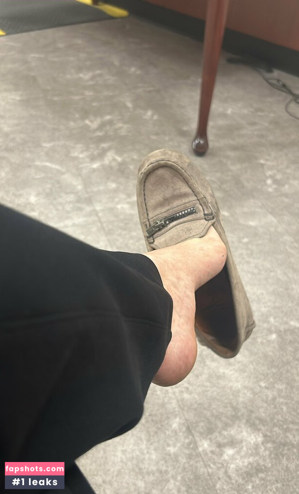 lollietoes_92_vip Filtración Desnuda OnlyFans Foto #23 - Fapshots