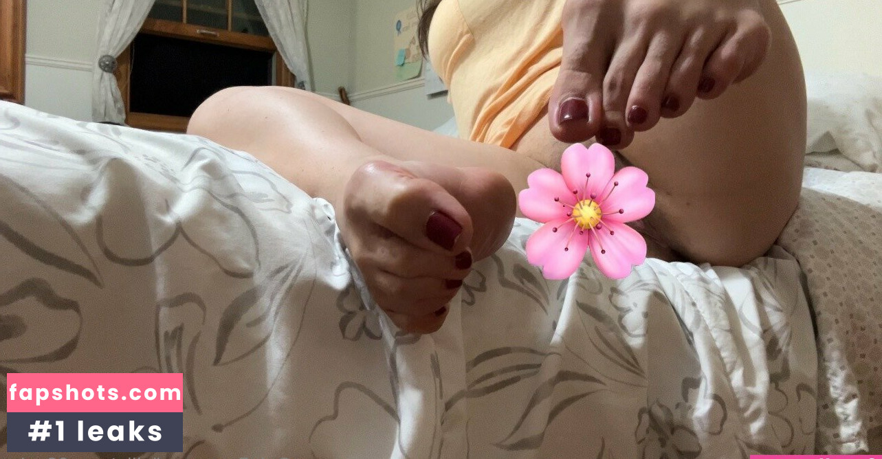 lollietoes_92_vip Filtración Desnuda OnlyFans Foto #29 - Fapshots