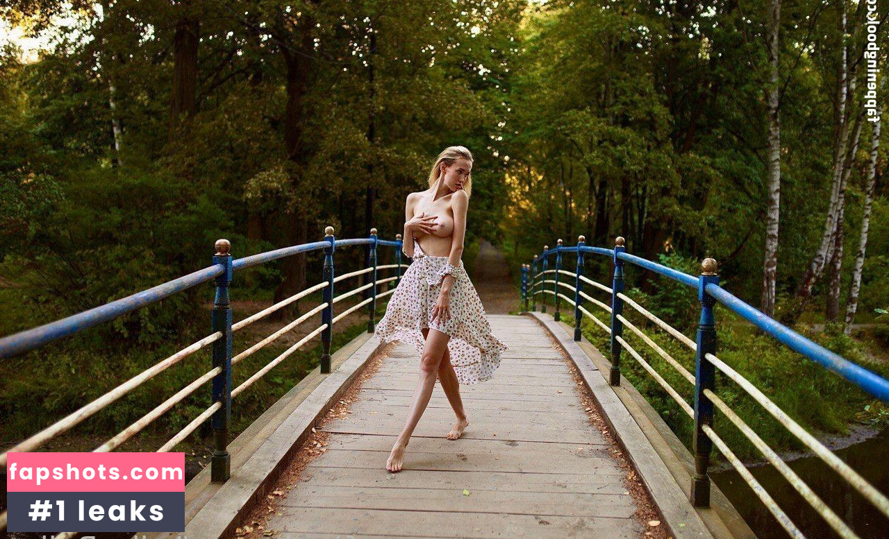 Lolly_Bella_ gallery photo #23