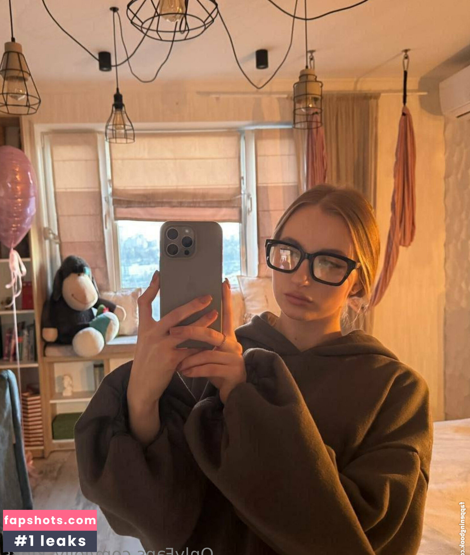 lolly_kinks gallery photo #25