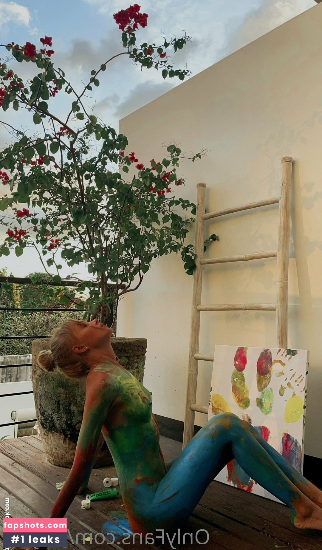 Lolly Lu gallery photo #18