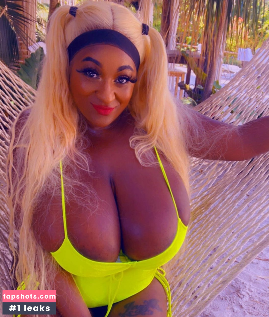 Londynn Vega Filtración Desnuda OnlyFans Foto #14 - Fapshots