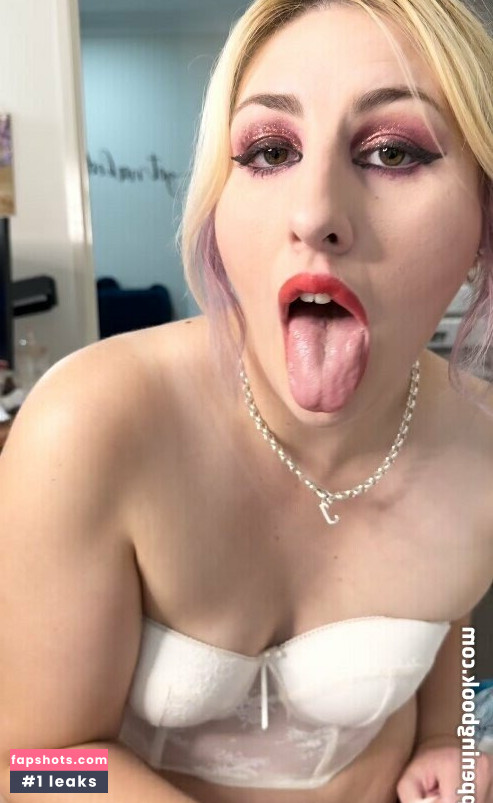 lonelygamergal gallery photo #18