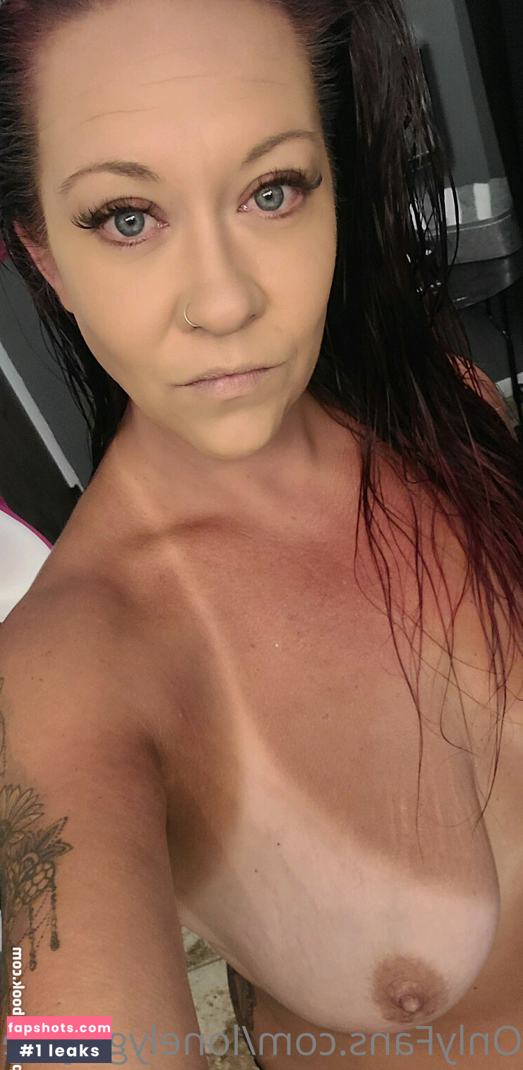 Lonelygirljules Nude Leaks OnlyFans Photos #32 - LeakJerk