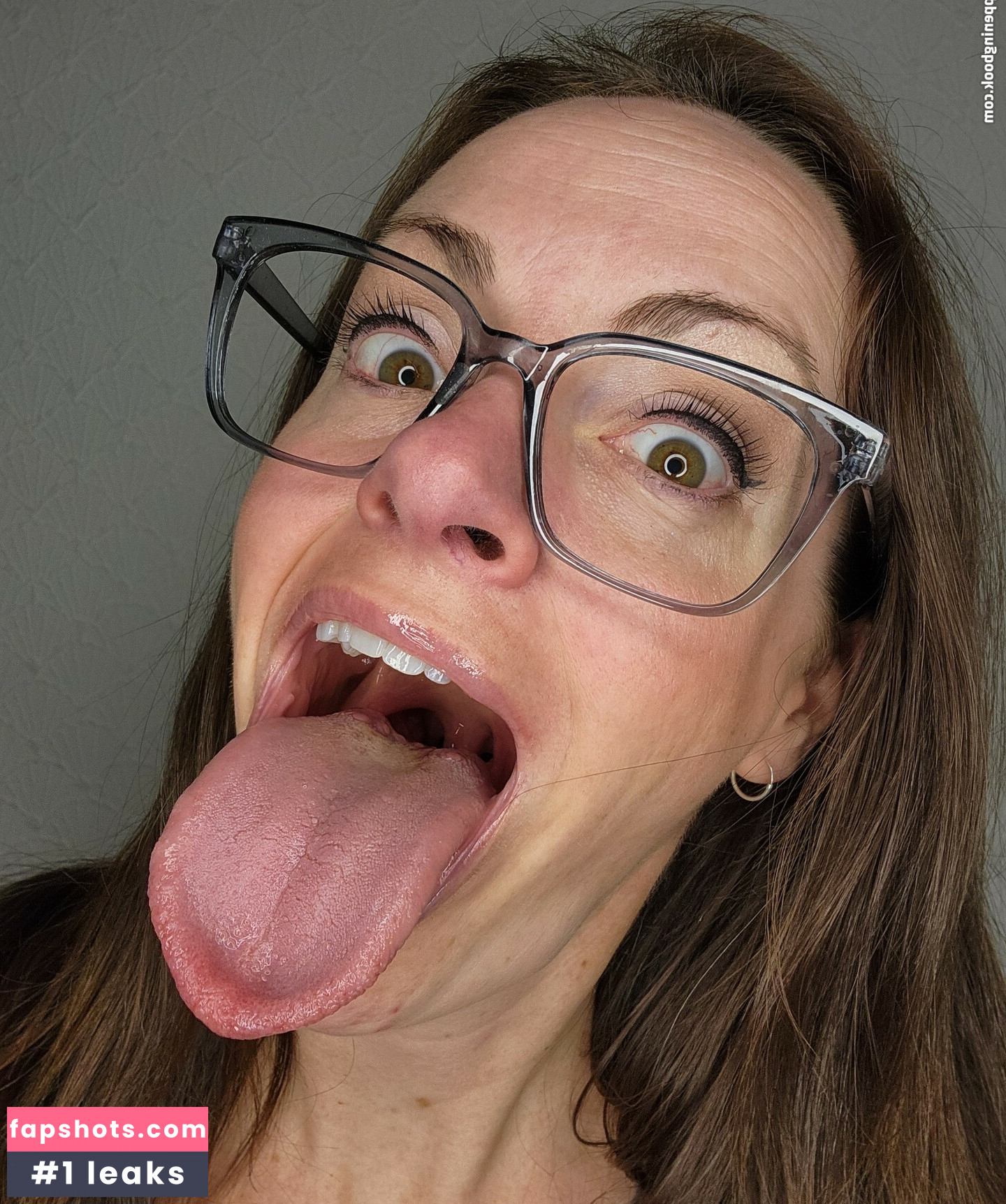 Long Tongue Fetish gallery photo #39
