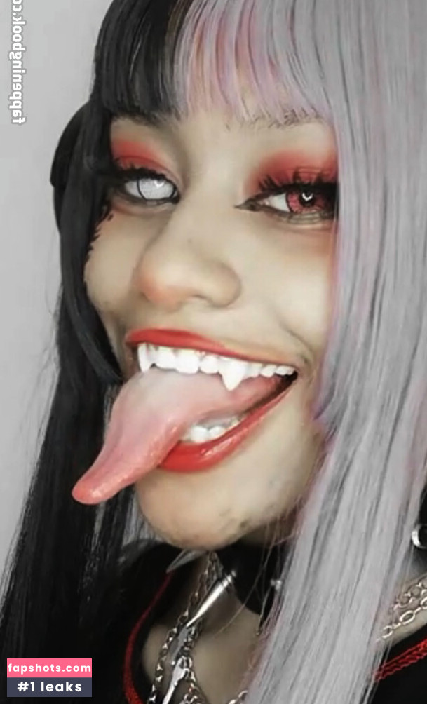 Long Tongue Fetish gallery photo #49