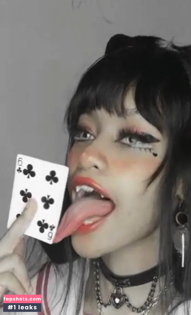 Long Tongue Fetish gallery photo #52