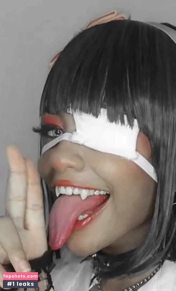 Long Tongue Fetish gallery photo #57