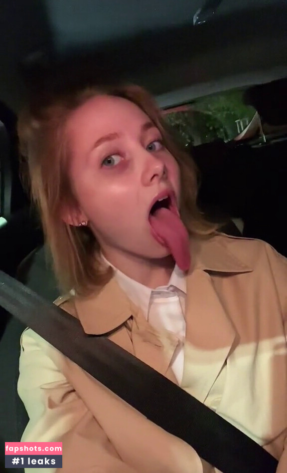 Long Tongue Fetish gallery photo #61