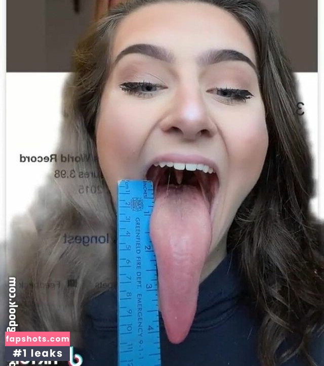 Long Tongue Fetish gallery photo #76