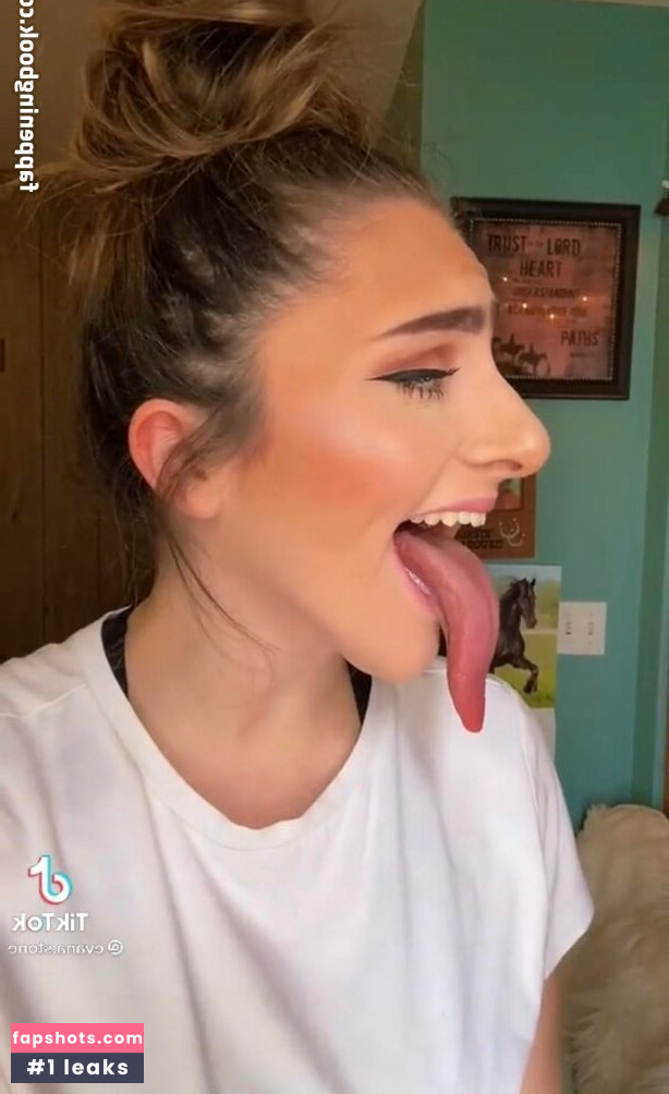 Long Tongue Fetish gallery photo #80