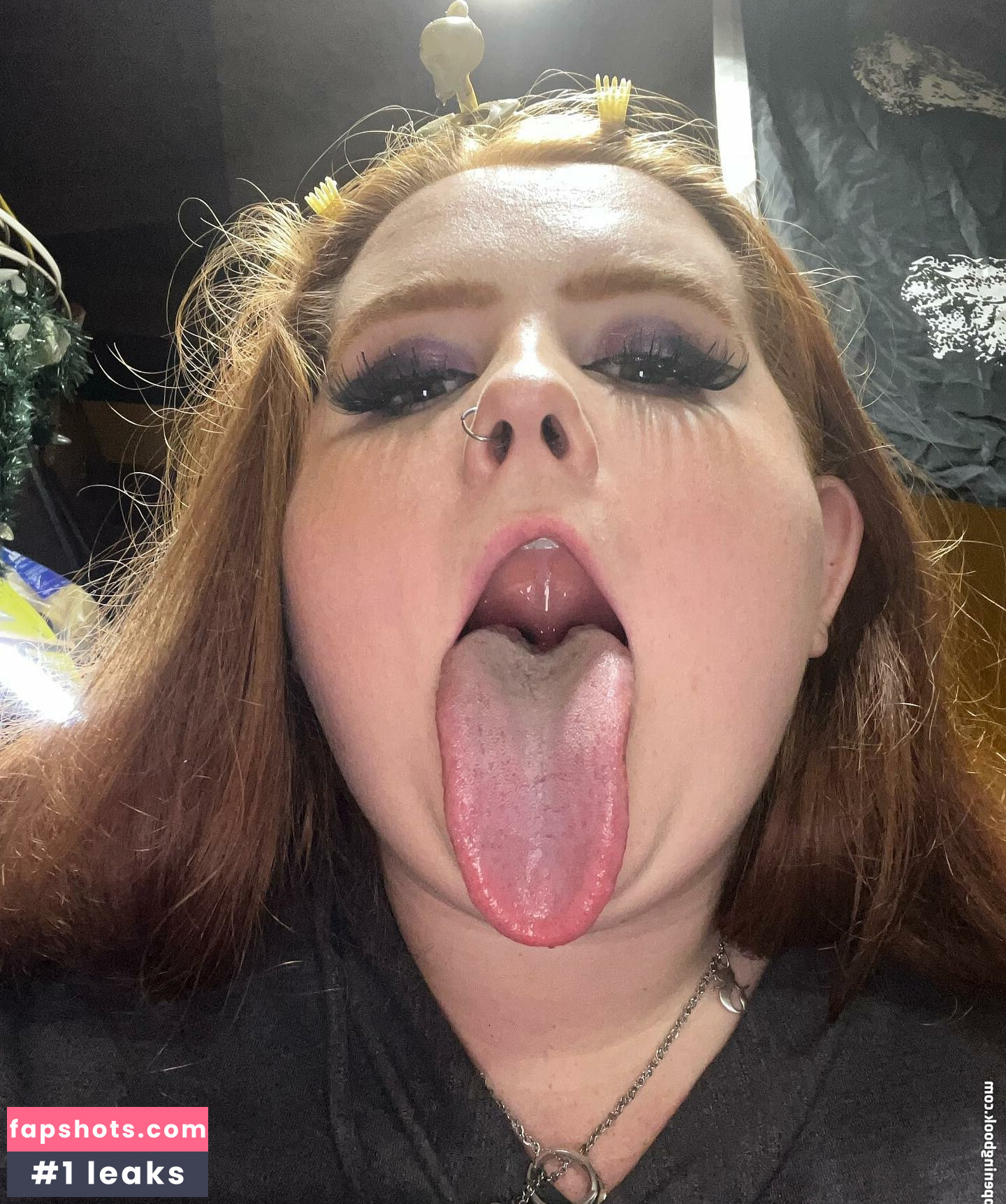 Long Tongue Fetish gallery photo #84