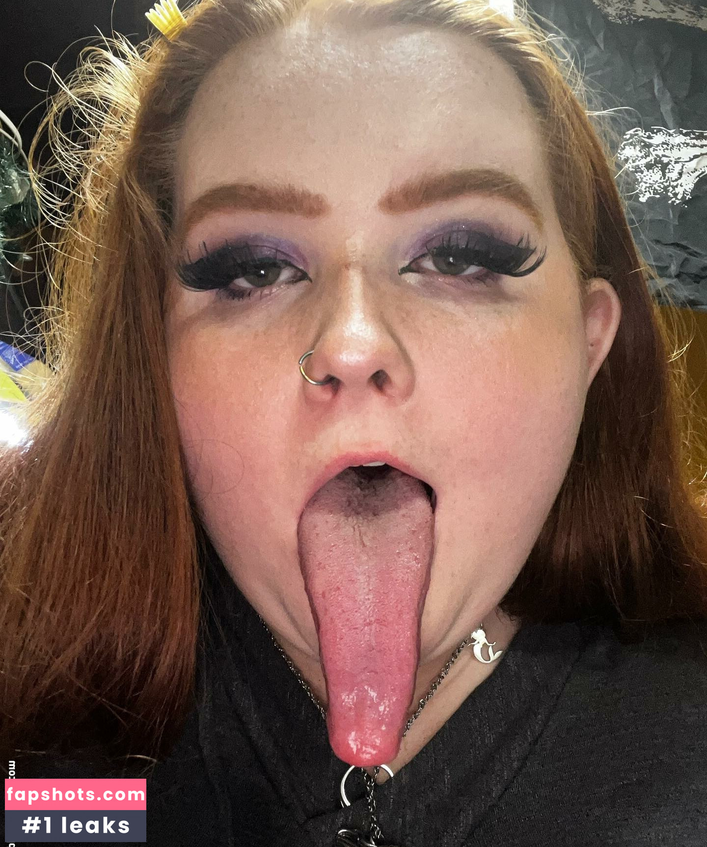 Long Tongue Fetish gallery photo #87