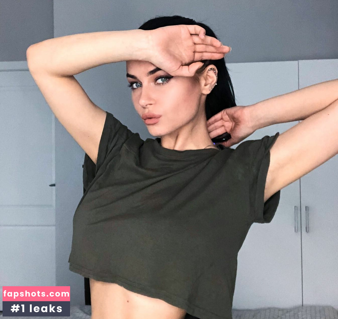 Long Tongue Fetish gallery photo #88