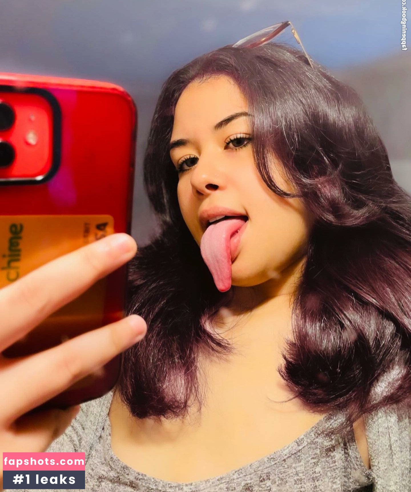 Long Tongue Fetish gallery photo #96