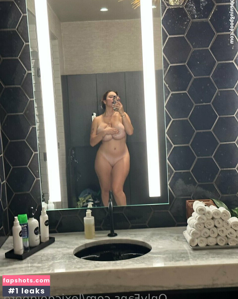 Lookalike nude babe gallery