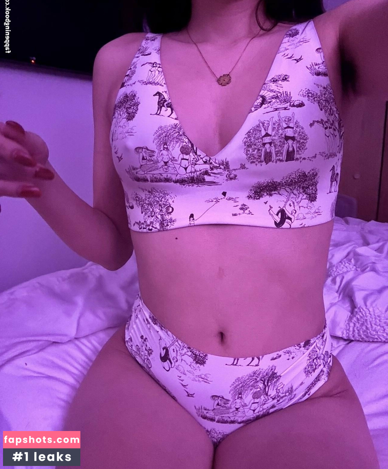 loolooloo_ gallery photo #2