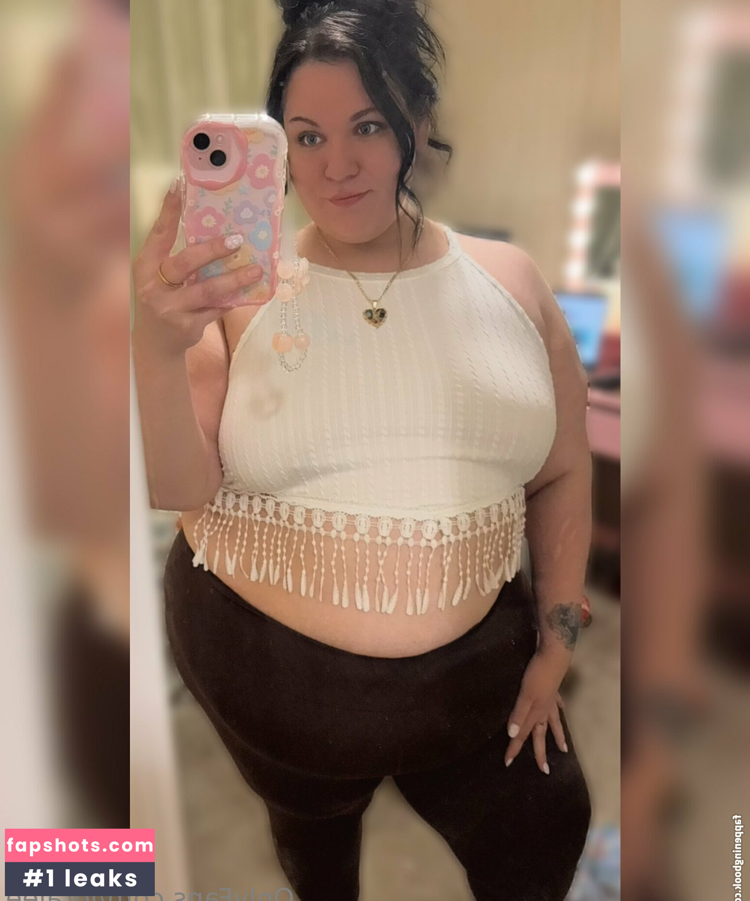 loralee gallery photo #29