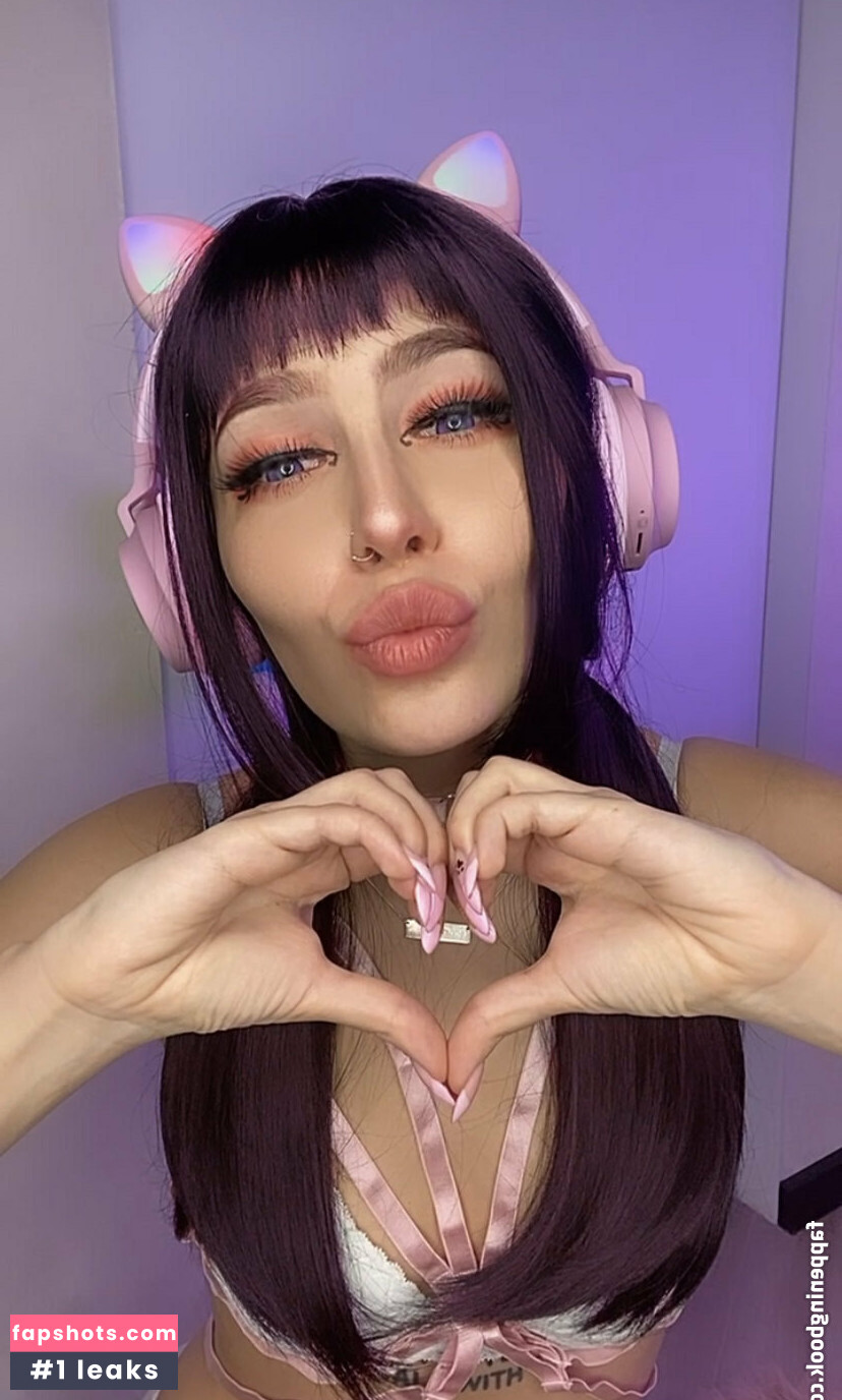 loralvova Nude Leaks OnlyFans Photos #9 - LeakJerk