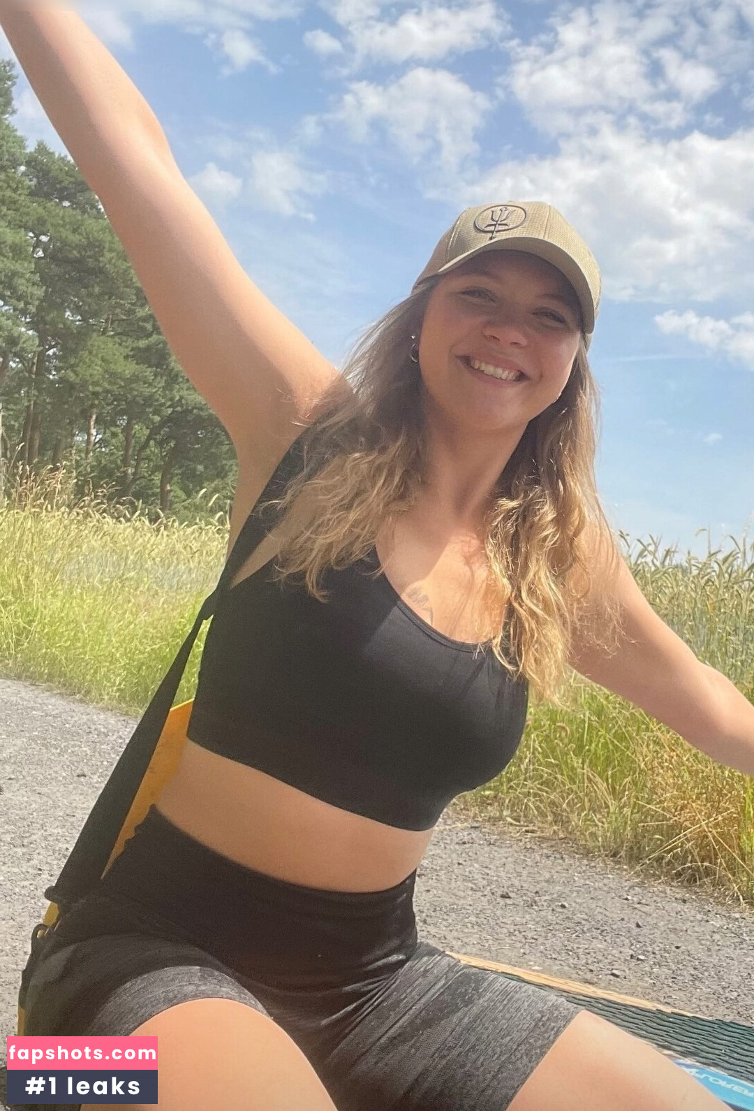 Loreena Unterwegs Nude Leaks OnlyFans Photos #6 - Fapshots