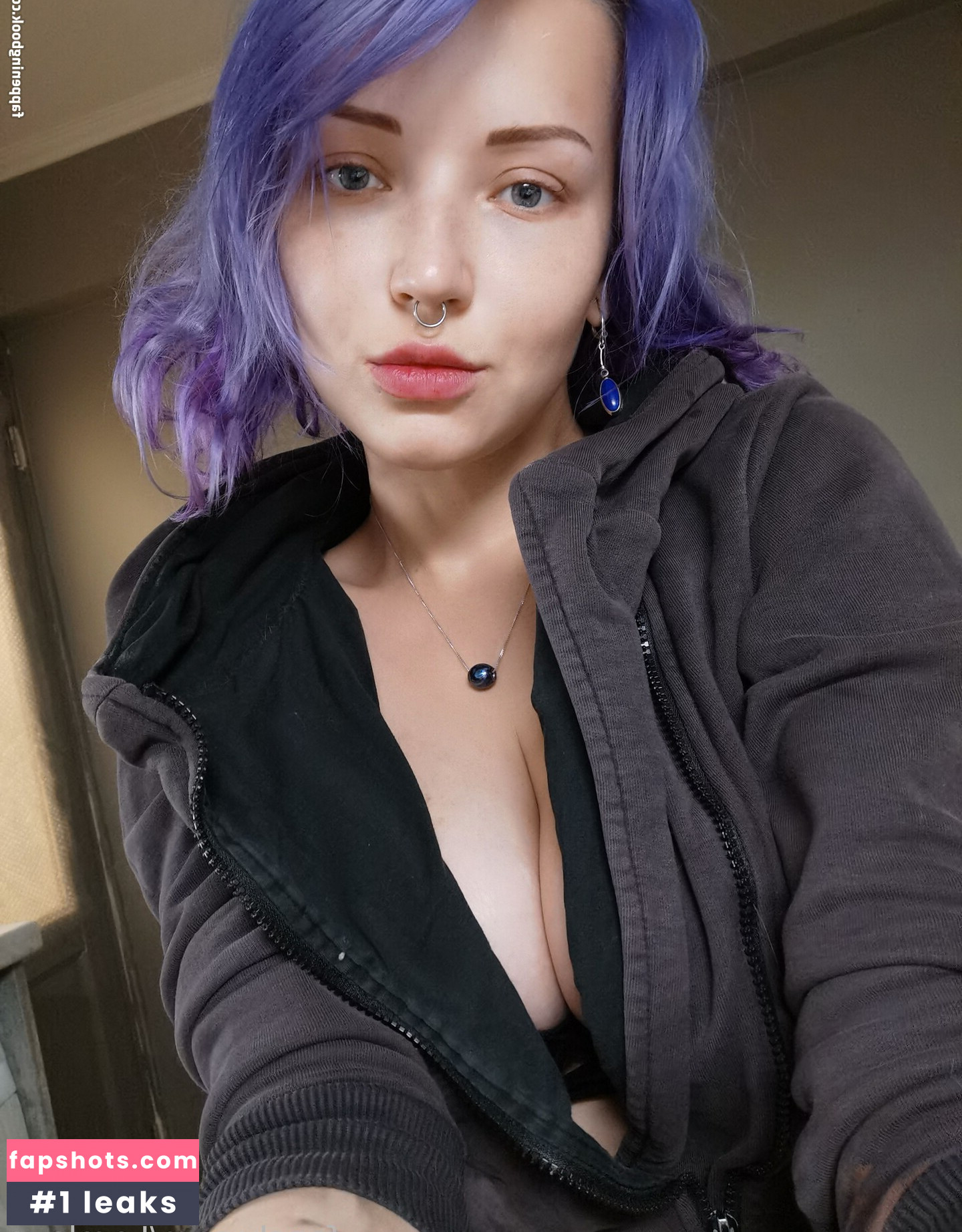 Lorelaye gallery photo #35