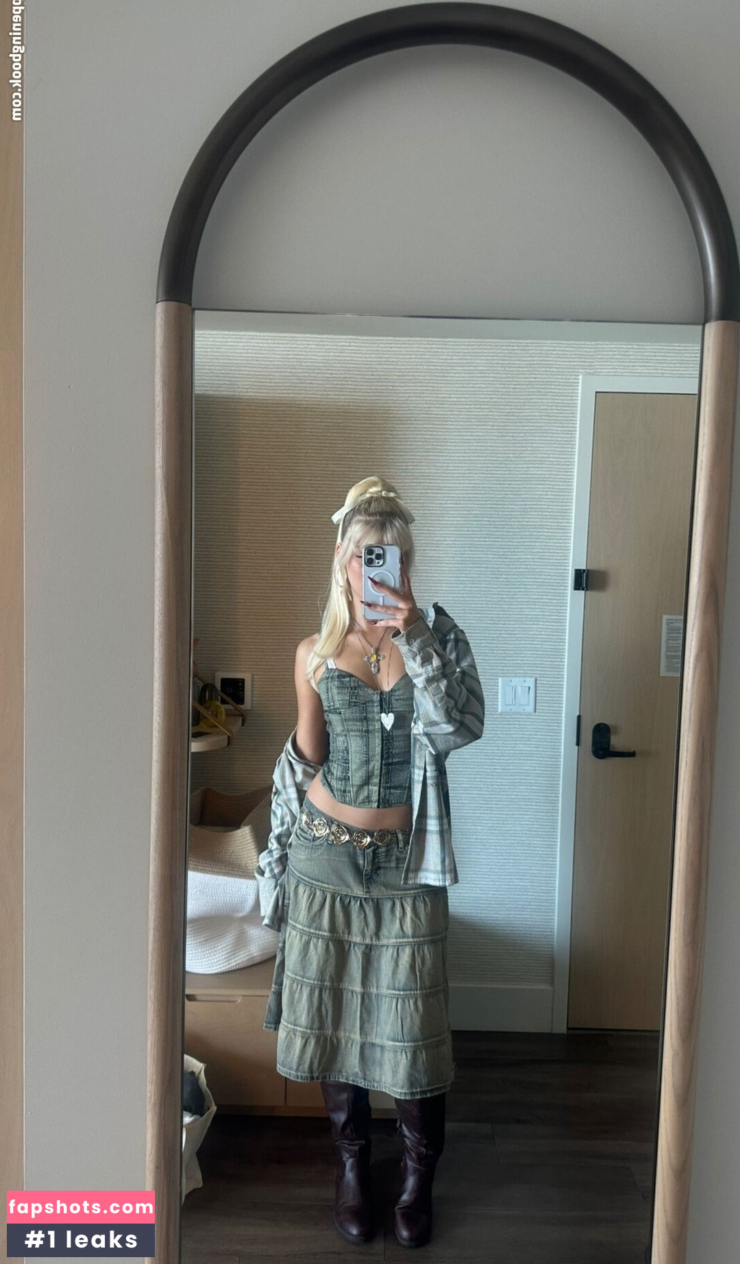 Loren Gray gallery photo #186