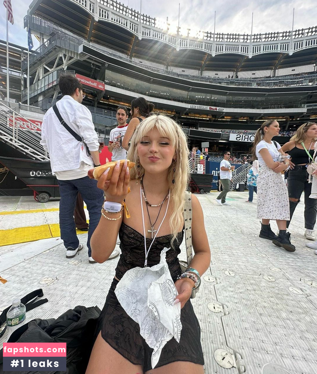 Loren Gray gallery photo #202