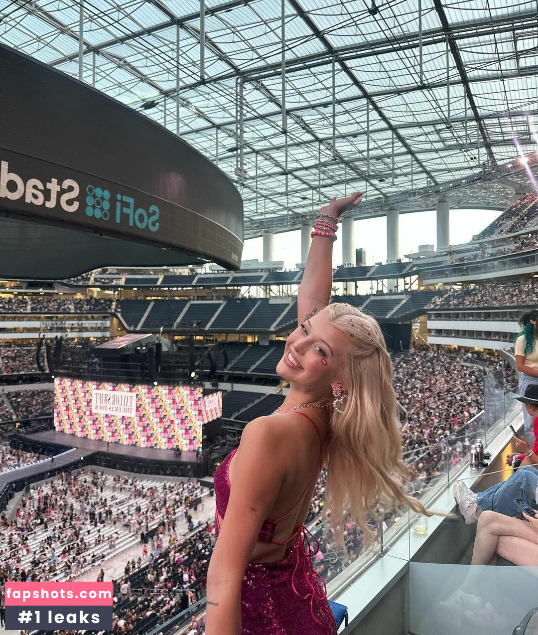 Loren Gray gallery photo #208