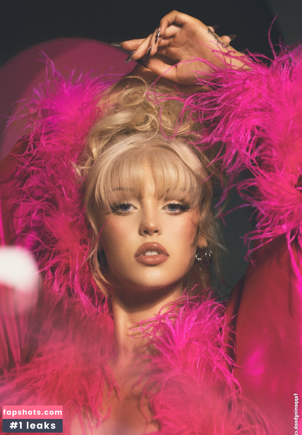 Loren Gray gallery photo #240