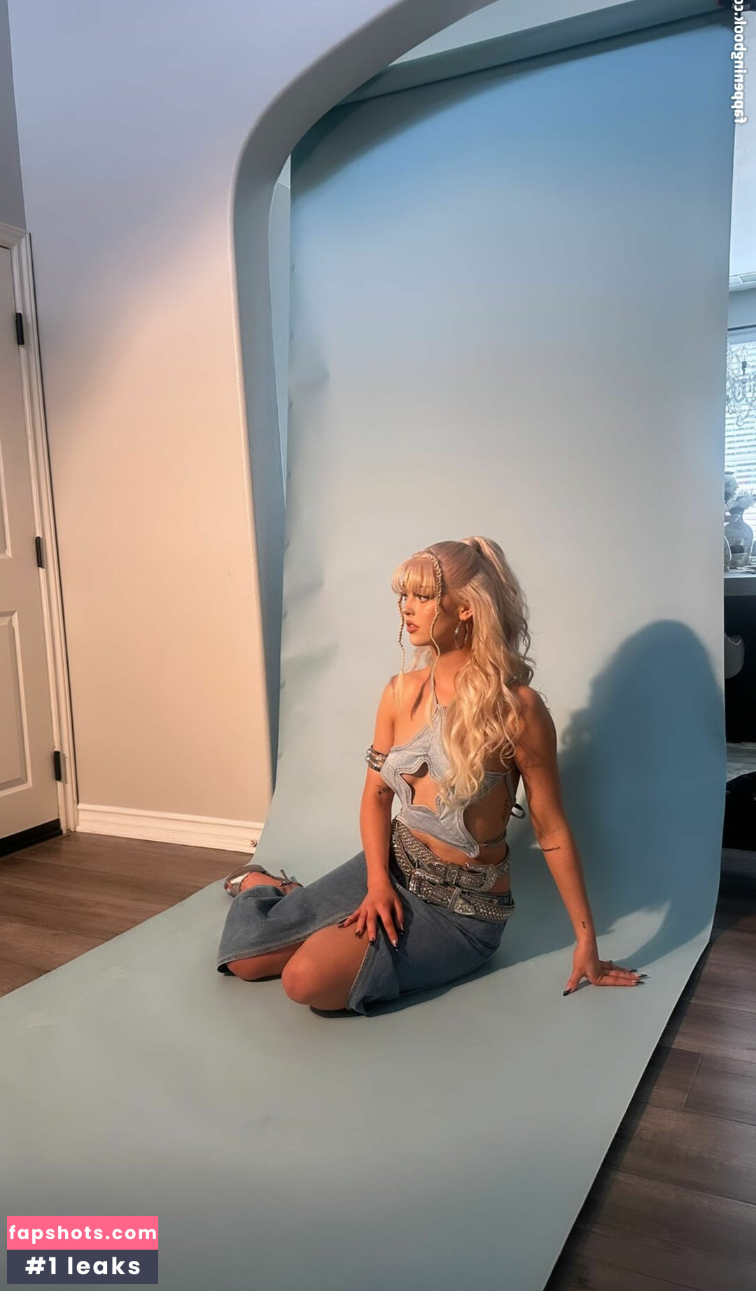 Loren Gray gallery photo #257