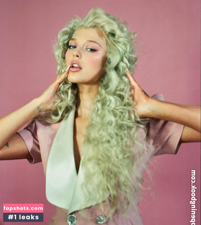 Loren Gray gallery photo #300