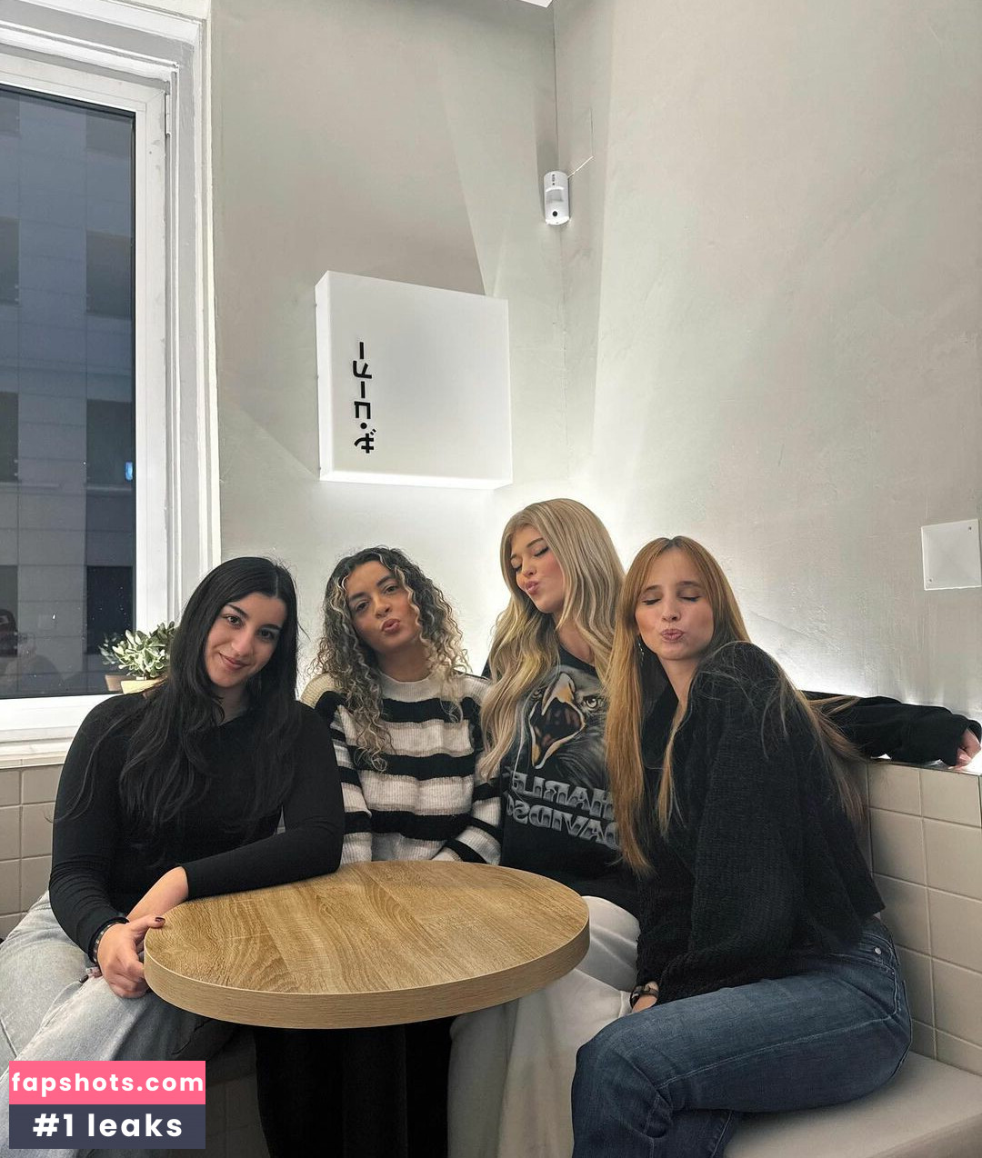 Loren Gray gallery photo #76