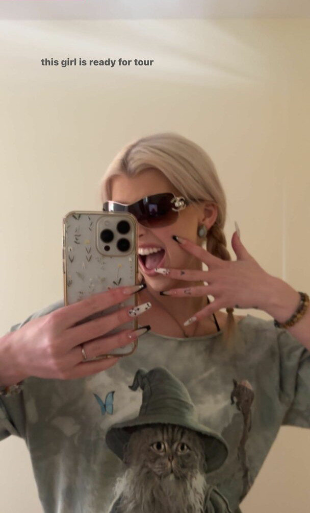 loren-gray gallery photo #860