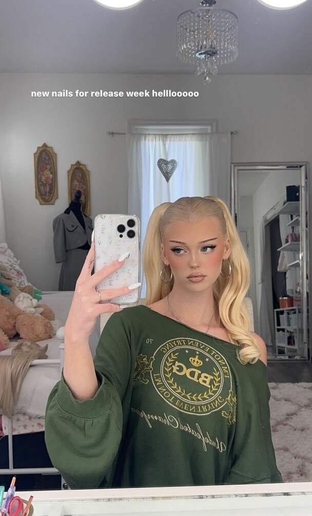 loren-gray Nude Leaks OnlyFans Photos #945 - LeakJerk