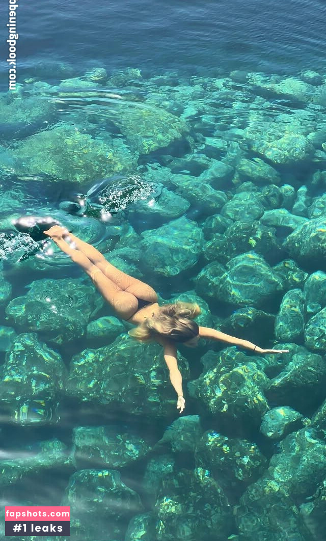 Lorena Amadio Nude Leaks OnlyFans Photos #18 - Fapshots