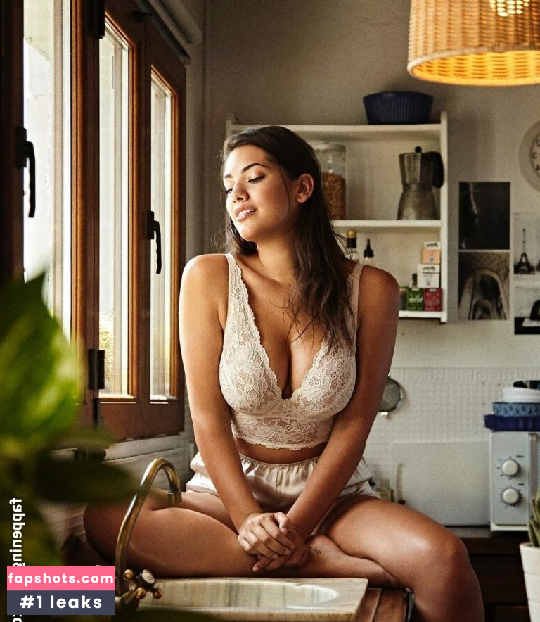 Lorena Duran gallery photo #14