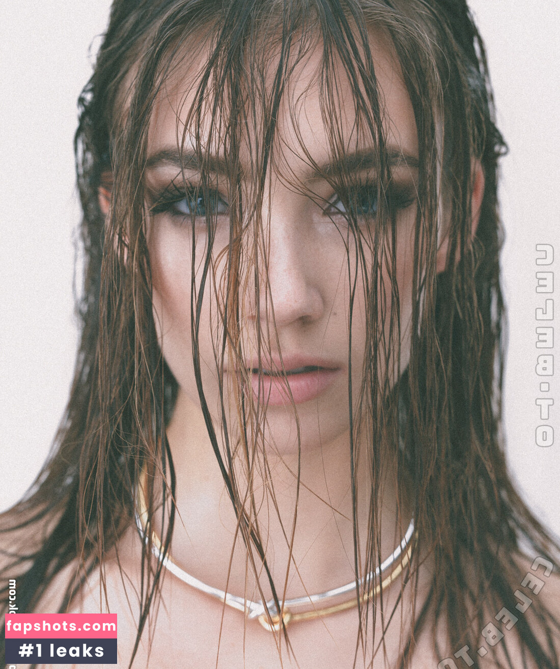 Lorena Rae gallery photo #15