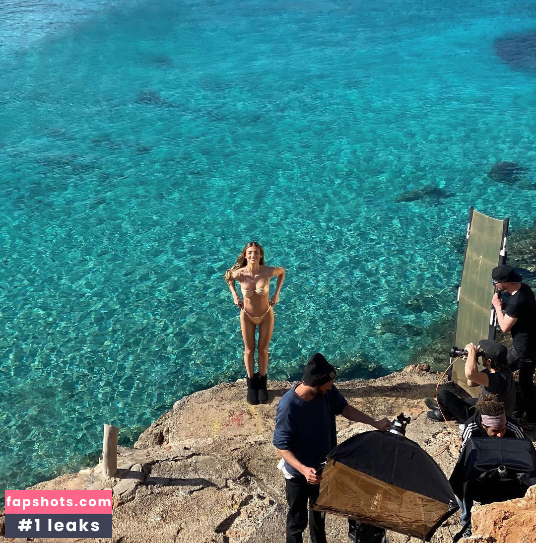 Lorena Rae gallery photo #182