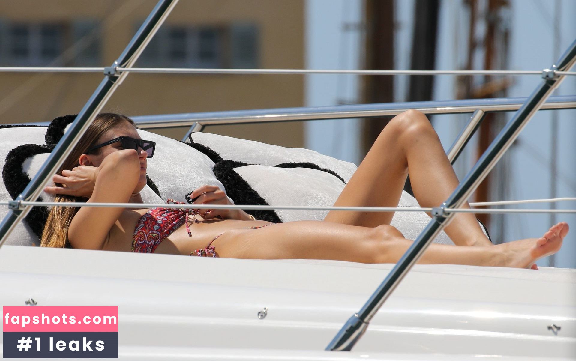 Lorena Rae gallery photo #207