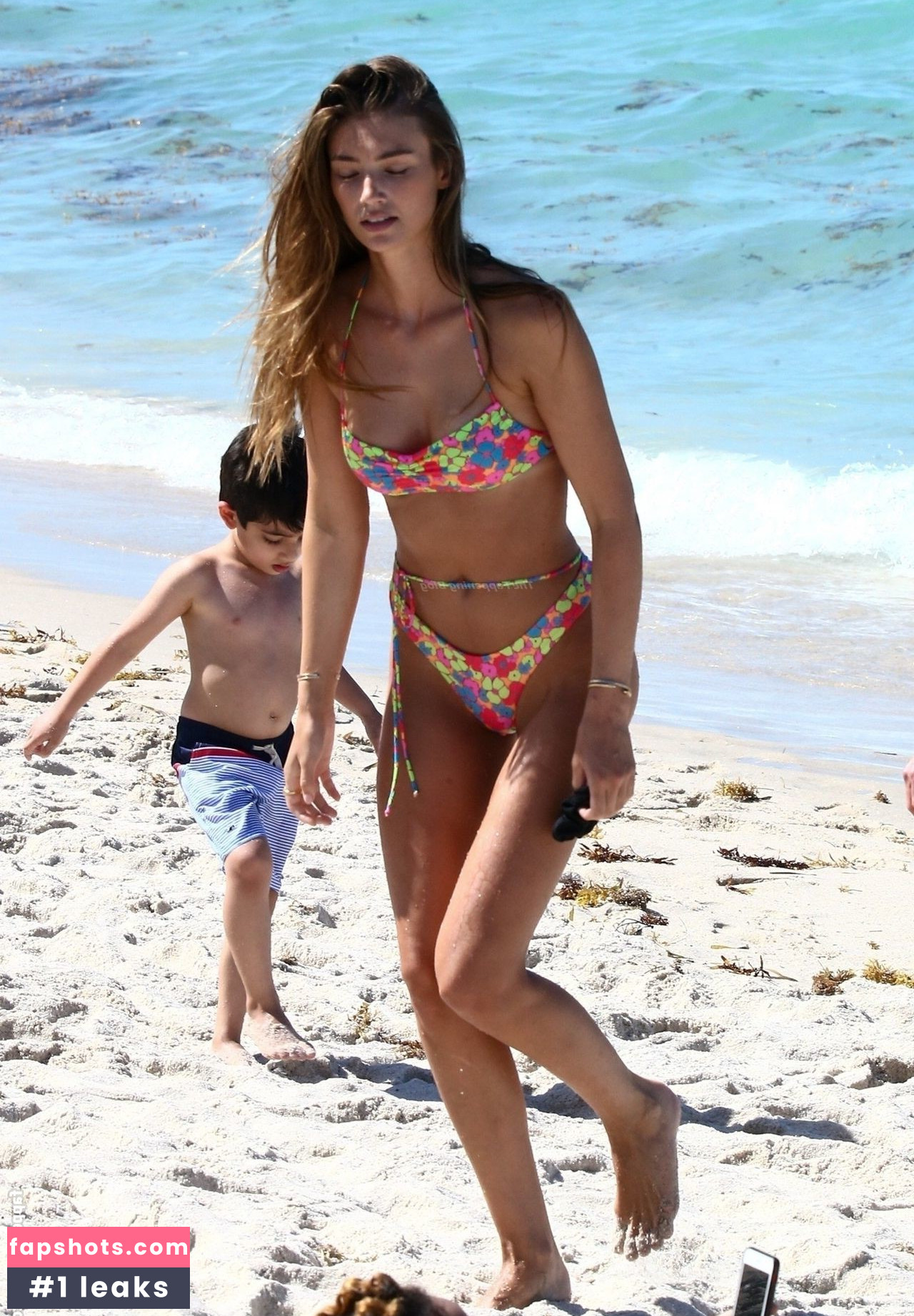 Lorena Rae gallery photo #229