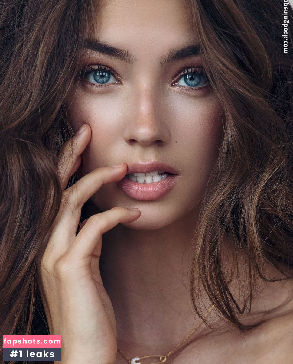 Lorena Rae gallery photo #318