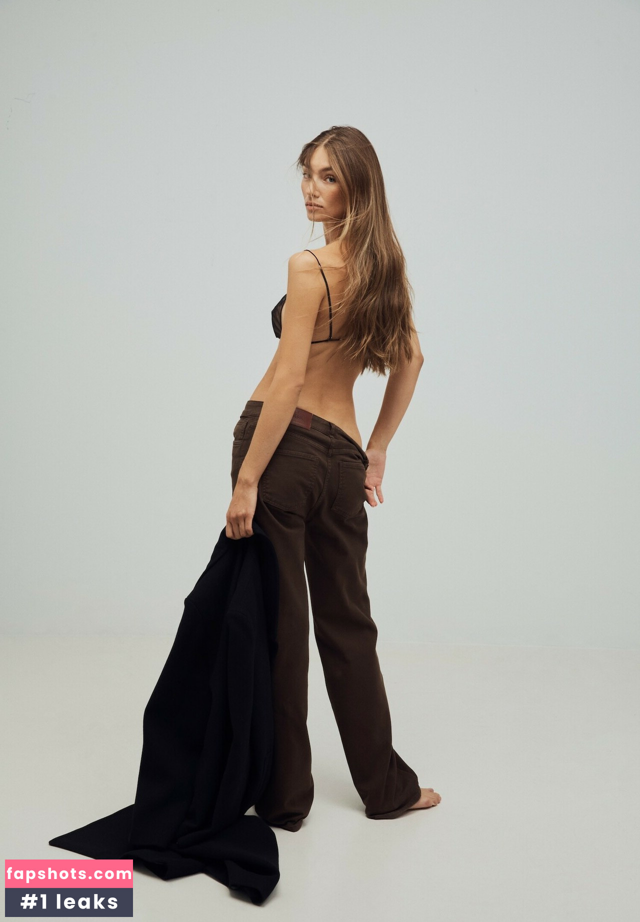 Lorena Rae gallery photo #33