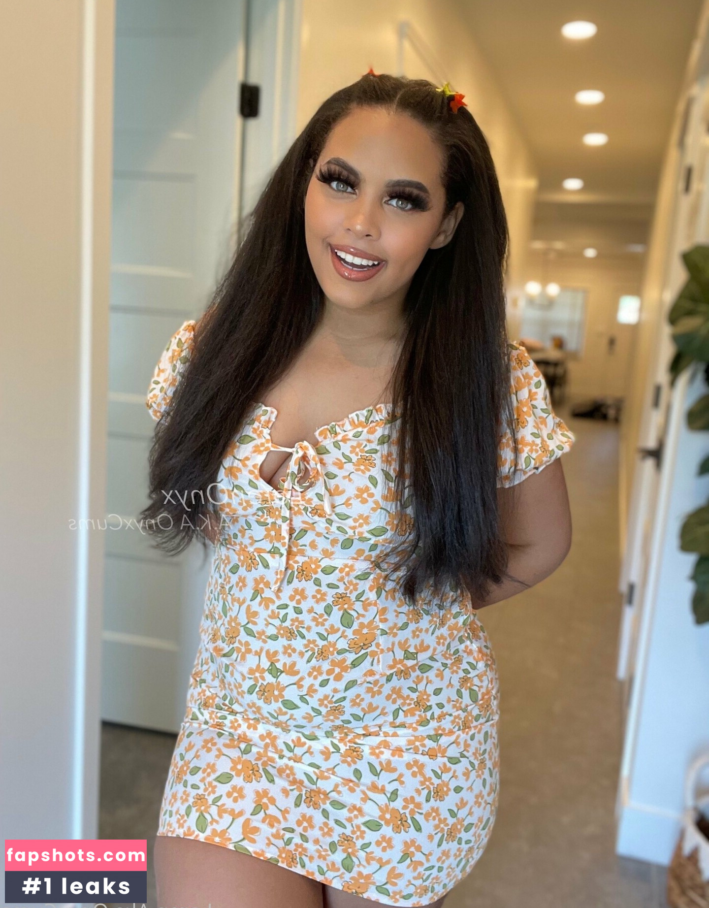 lorenonyx gallery photo #35